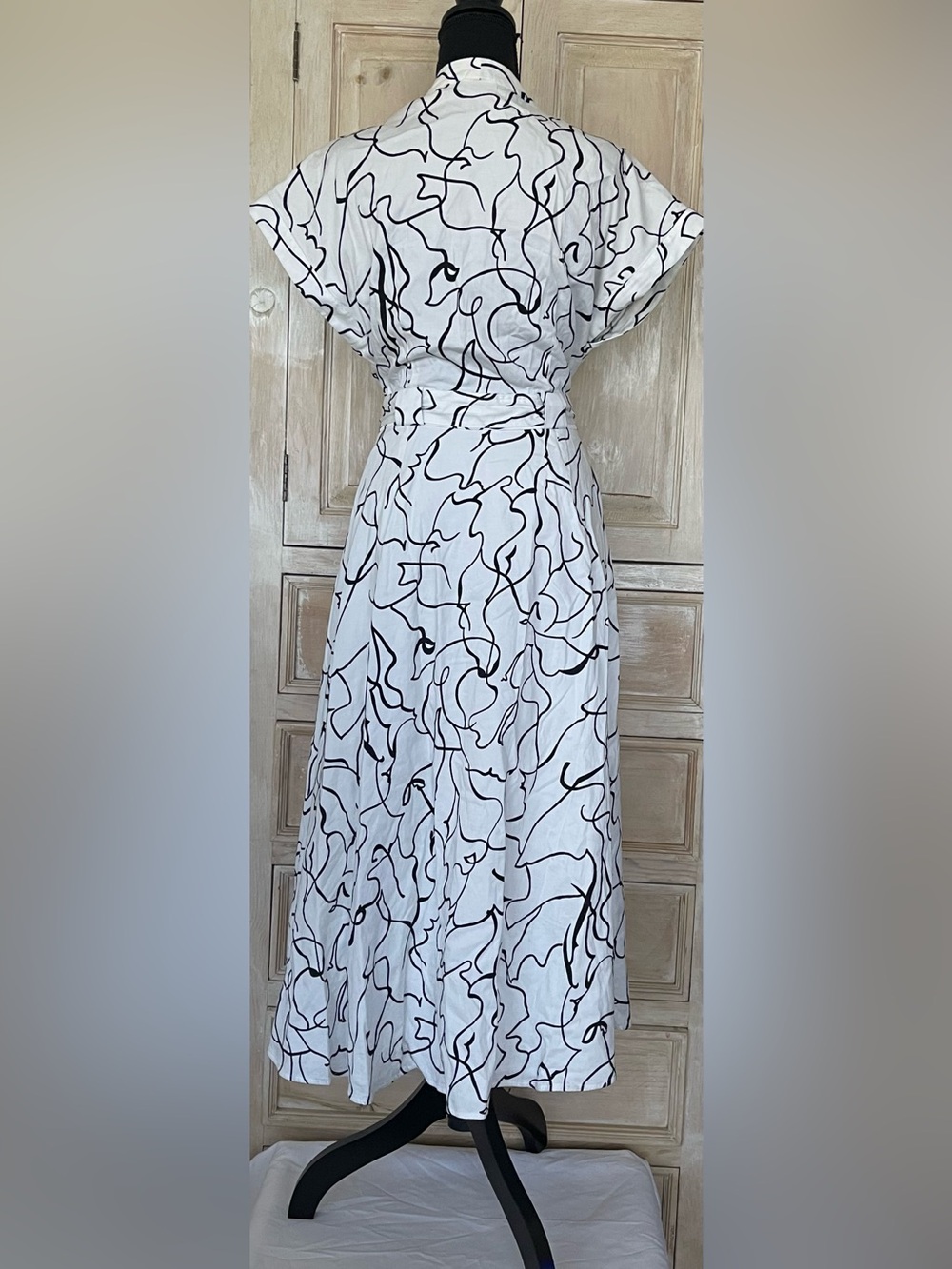 Elie Tahari White Abstract Print Wrap Maxi Dress Belted Kimono Sleeve Size 6 - Picture 5 of 10